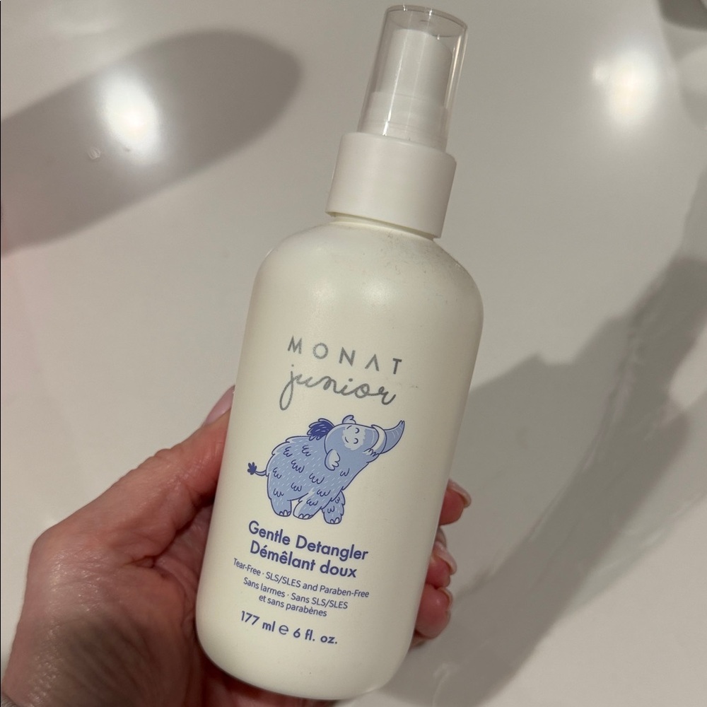 MONAT Gentle Detangler